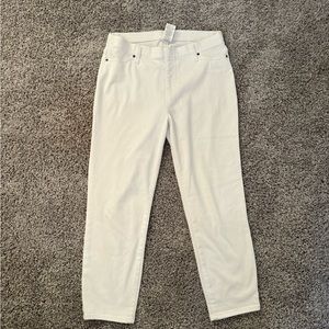 Women’s White Jean/Jegging